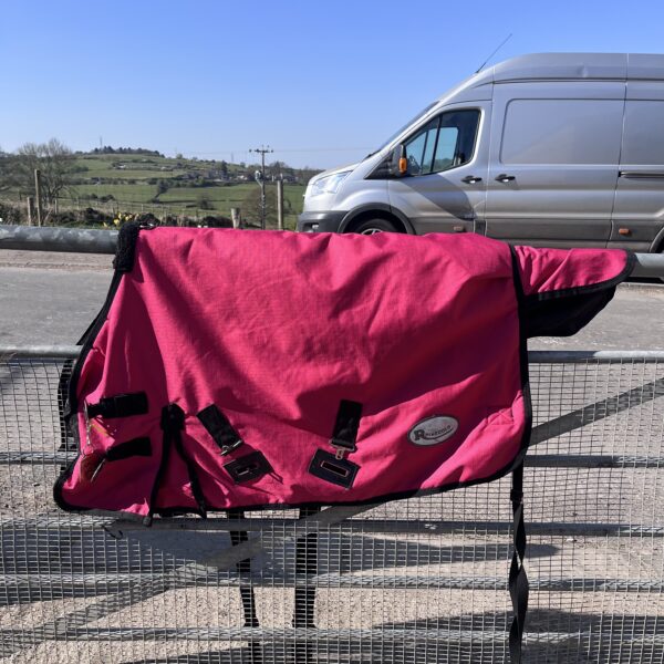 3'6" Rhinegold Turnout Rug 200g