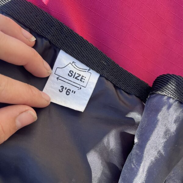 3'6" Rhinegold Turnout Rug 200g - Image 7